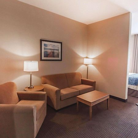 Comfort Inn & Suites Bonnyville Екстериор снимка
