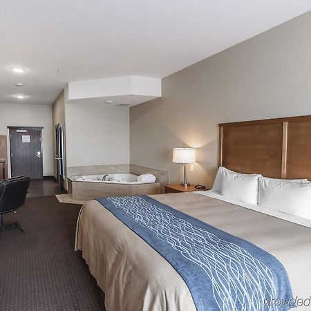 Comfort Inn & Suites Bonnyville Екстериор снимка