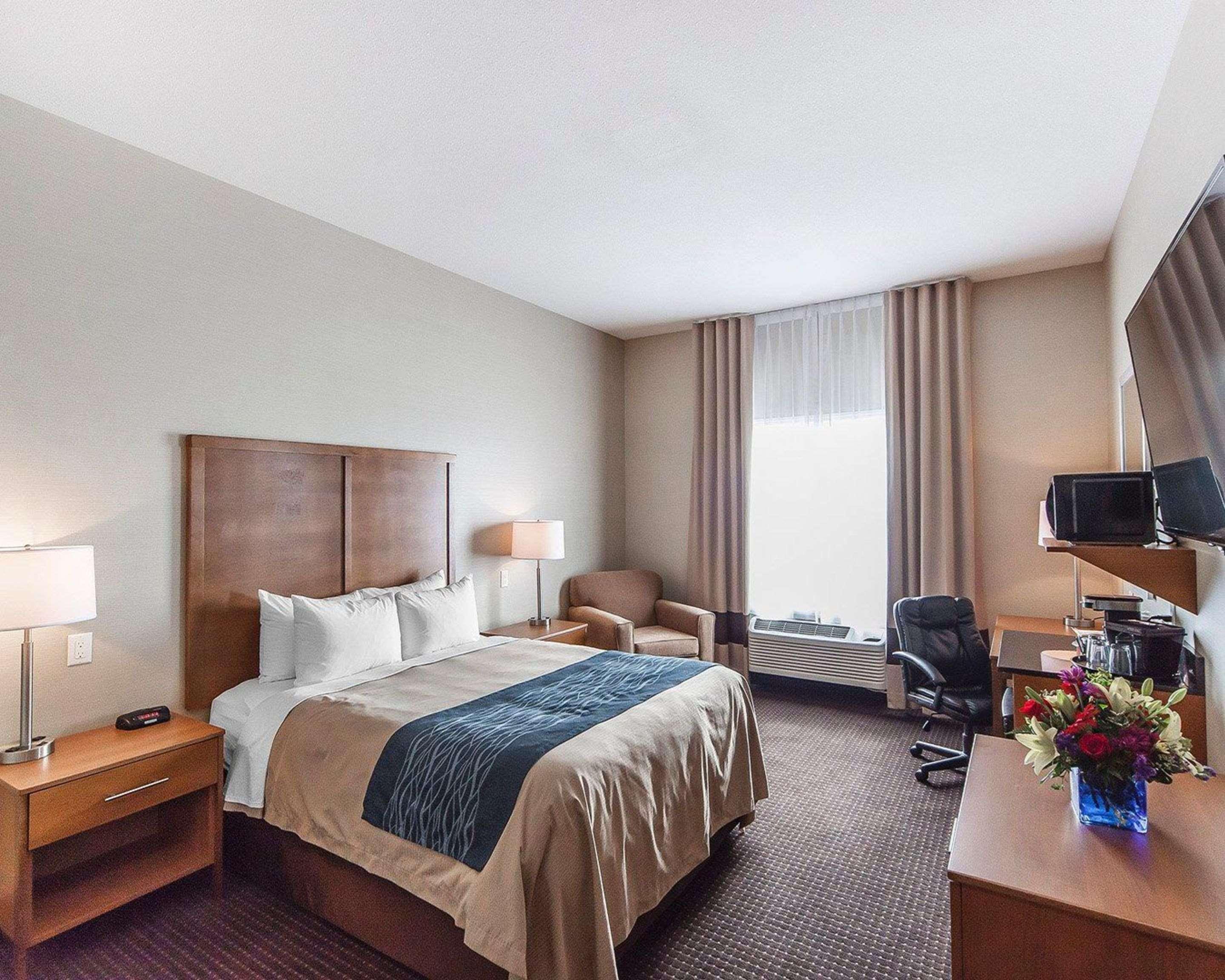 Comfort Inn & Suites Bonnyville Екстериор снимка