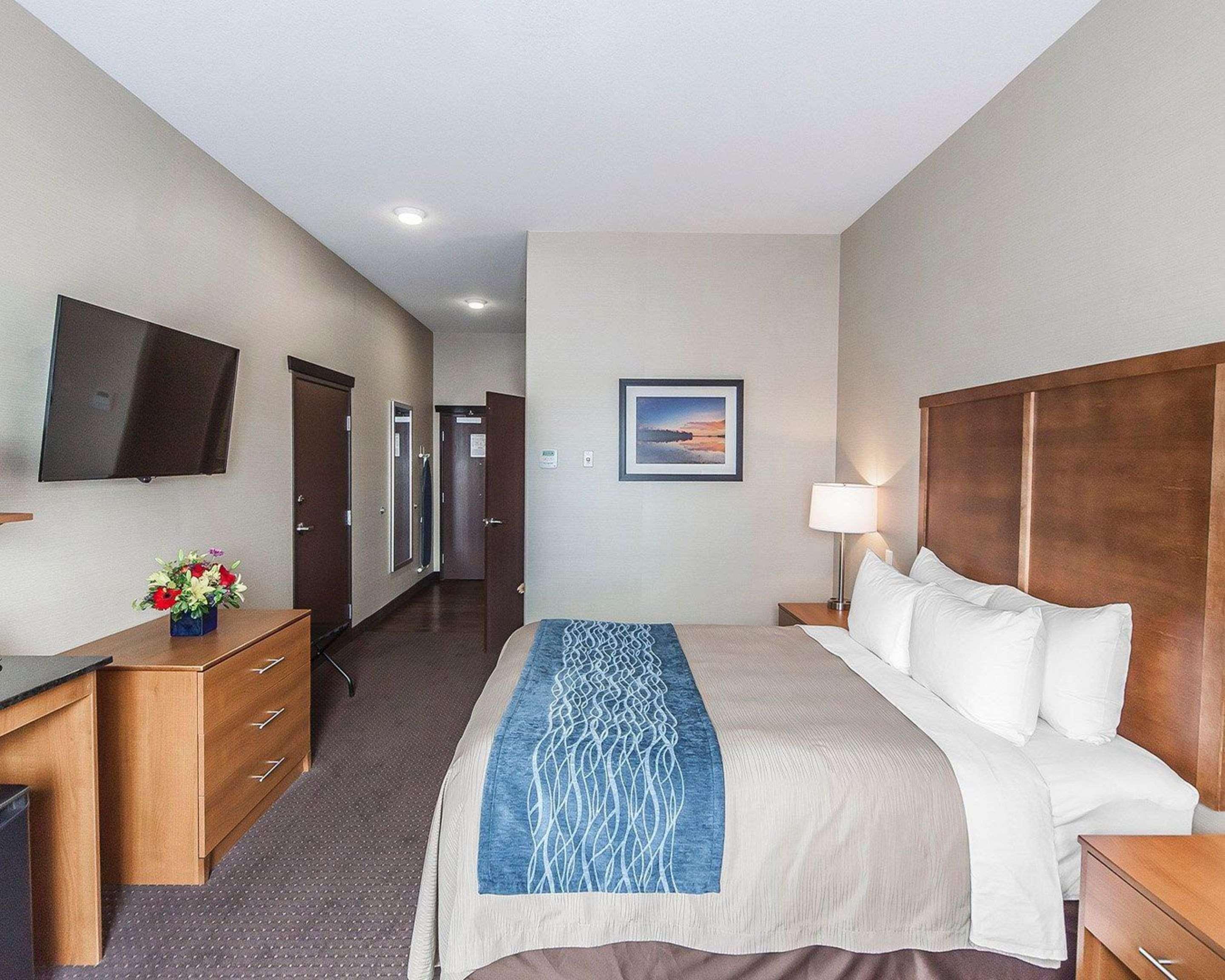 Comfort Inn & Suites Bonnyville Екстериор снимка