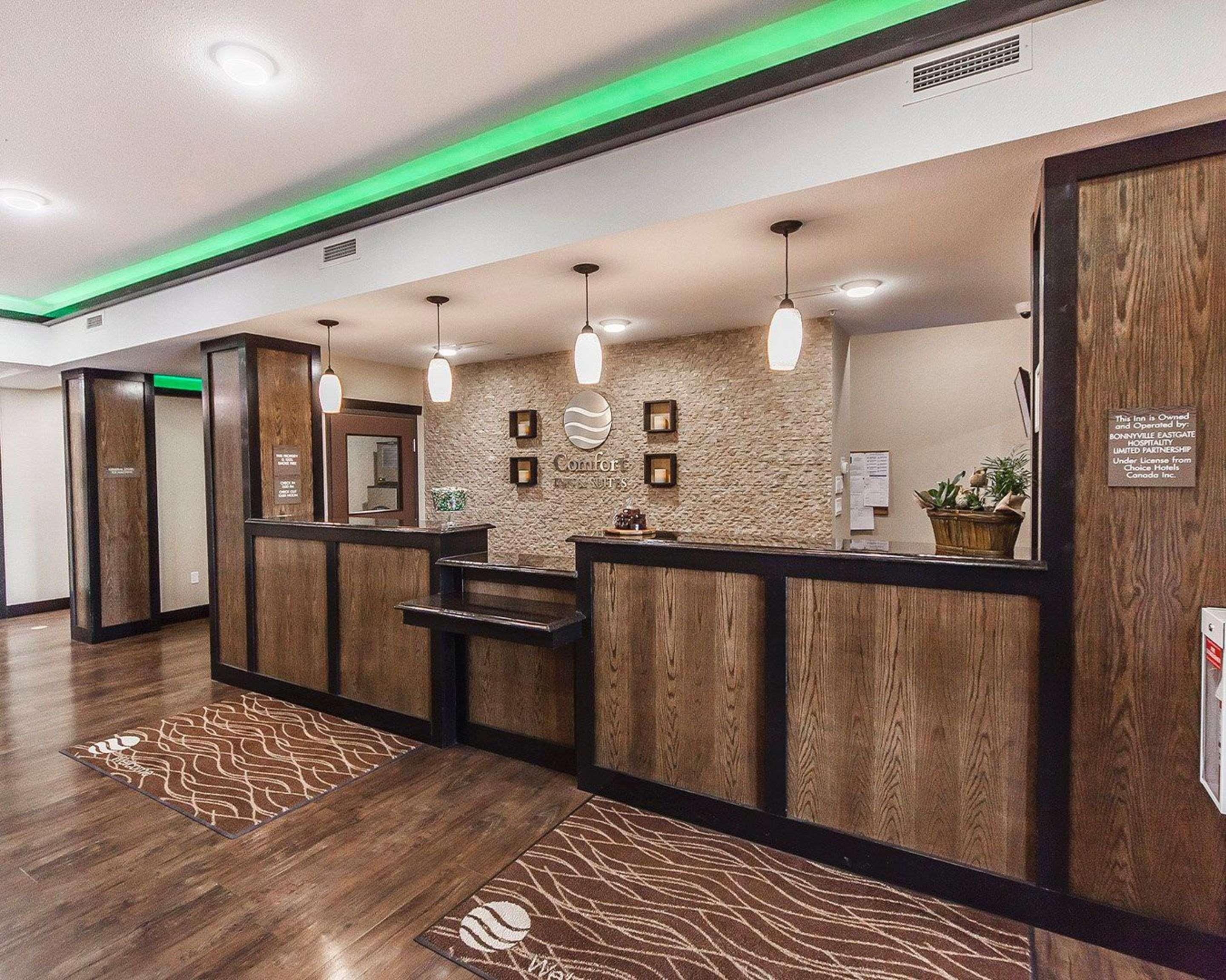 Comfort Inn & Suites Bonnyville Екстериор снимка