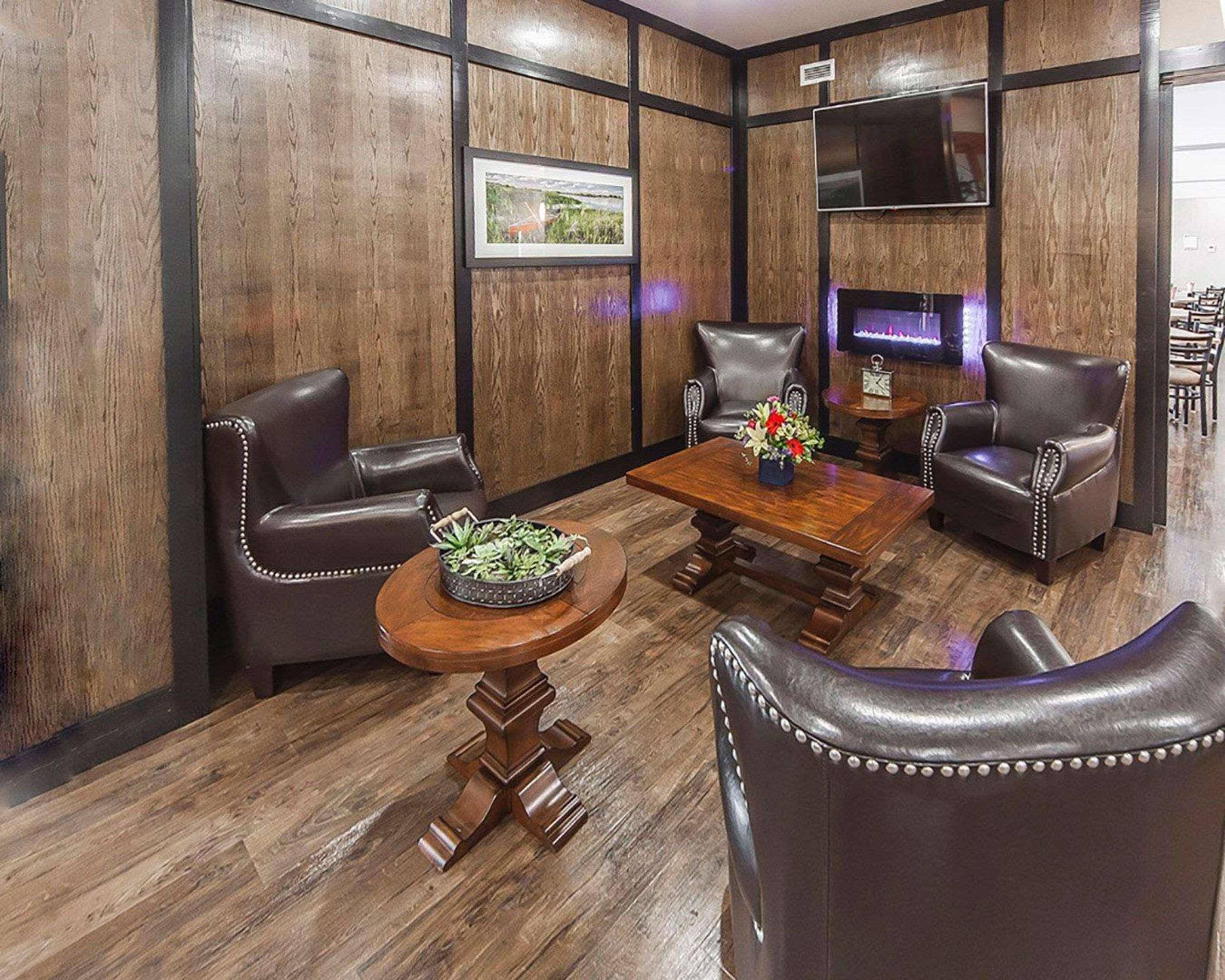 Comfort Inn & Suites Bonnyville Екстериор снимка