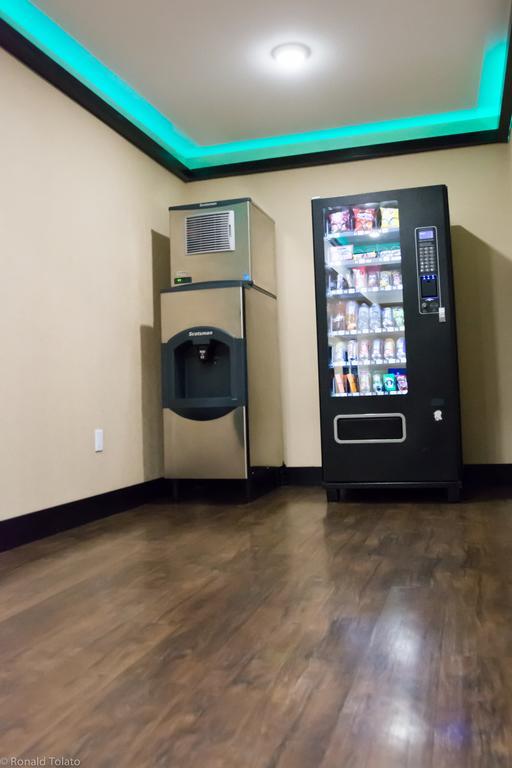 Comfort Inn & Suites Bonnyville Екстериор снимка