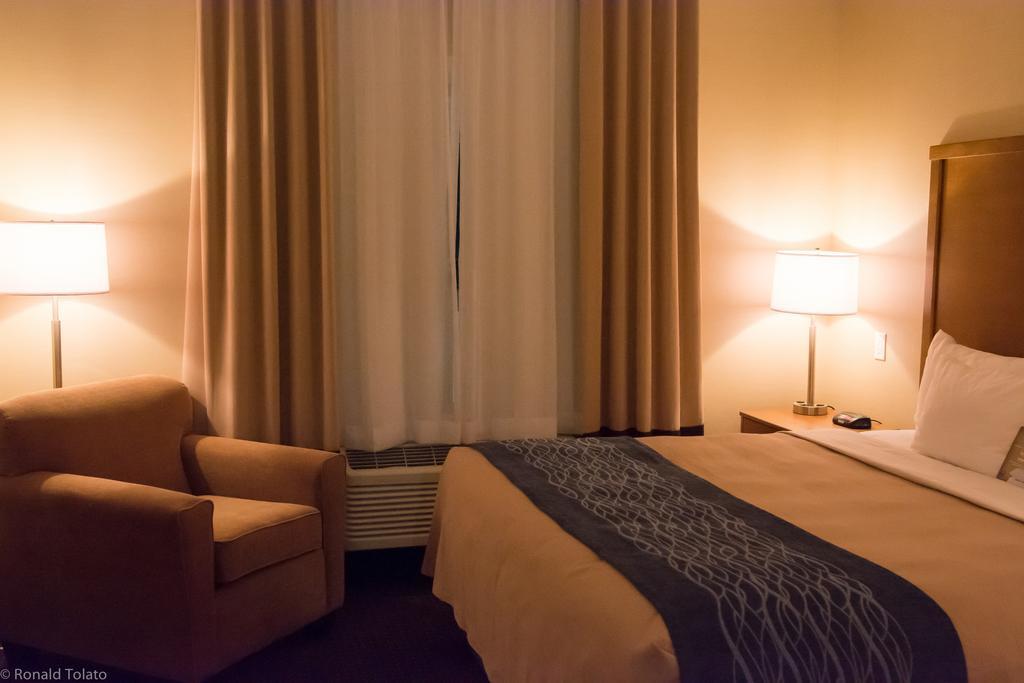 Comfort Inn & Suites Bonnyville Екстериор снимка
