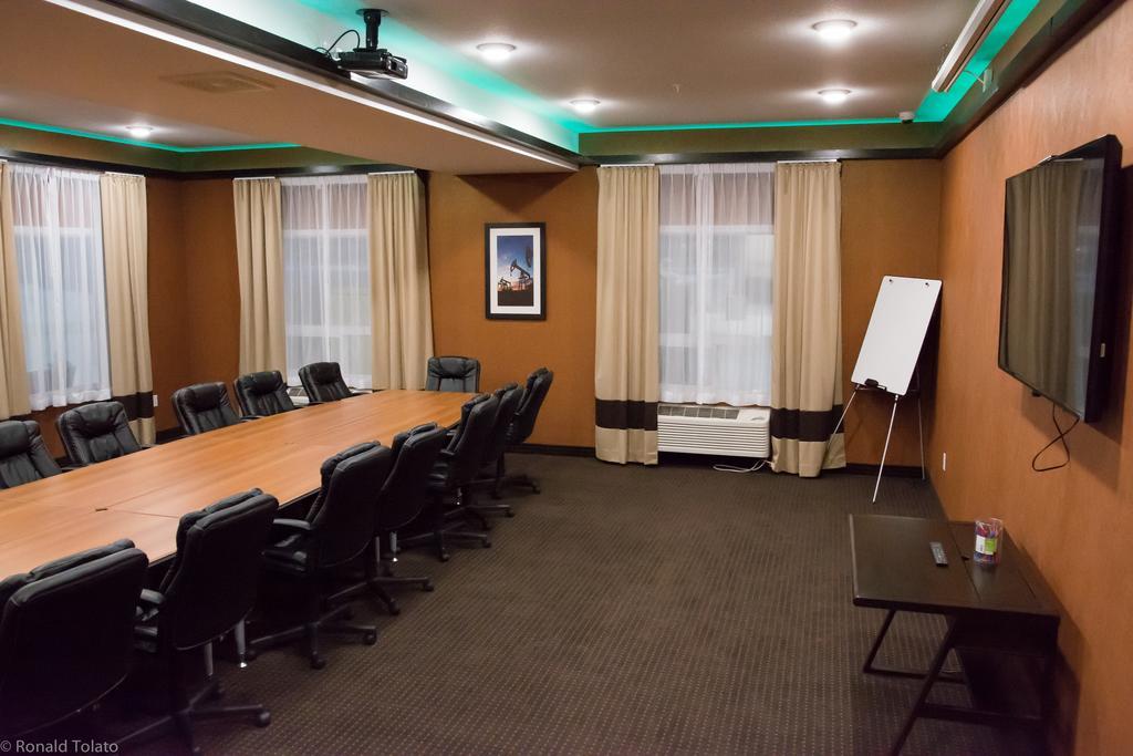 Comfort Inn & Suites Bonnyville Екстериор снимка