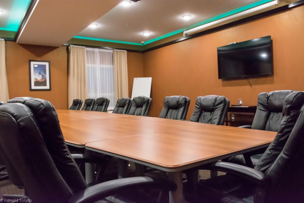 Comfort Inn & Suites Bonnyville Екстериор снимка