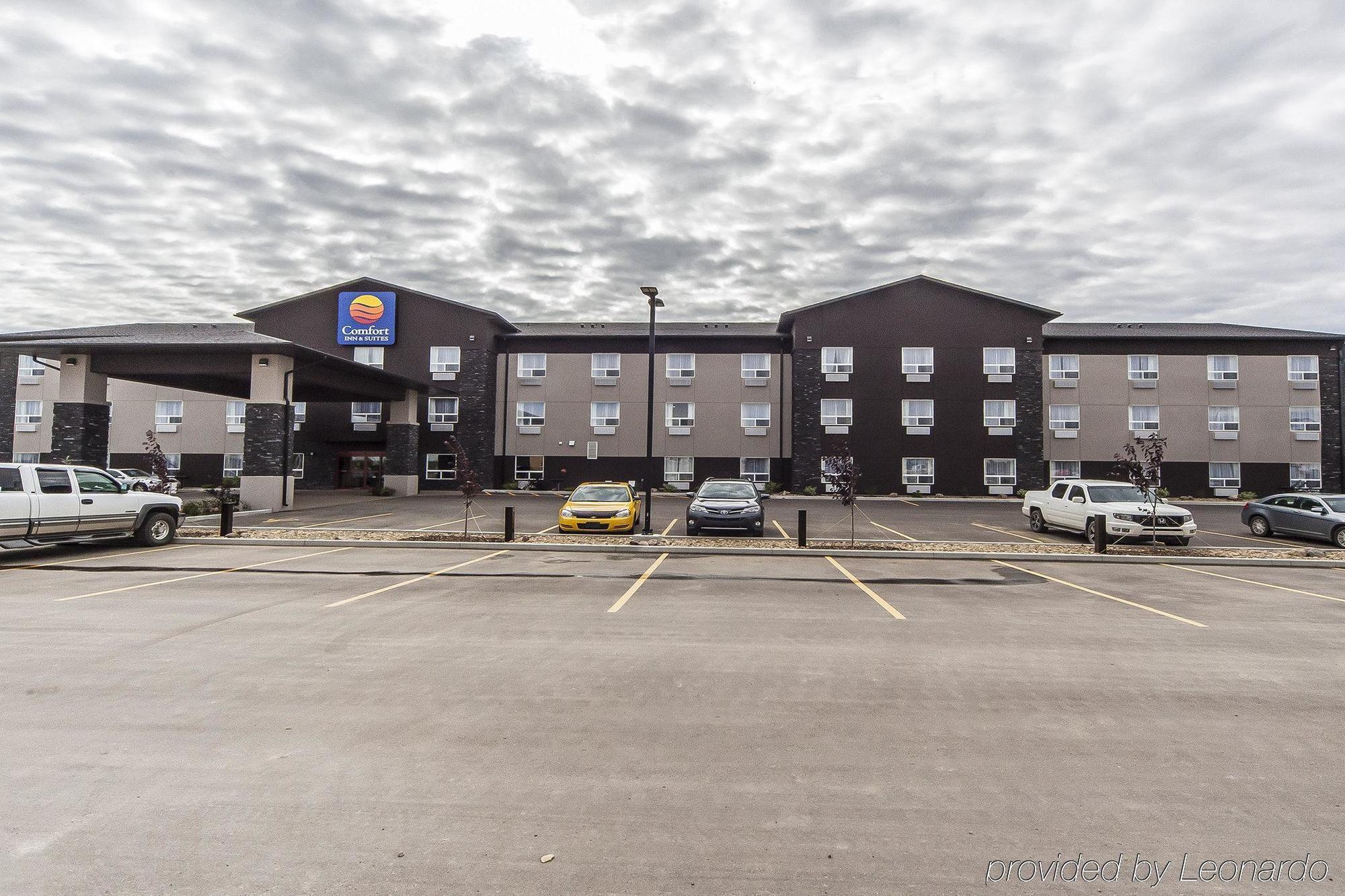 Comfort Inn & Suites Bonnyville Екстериор снимка