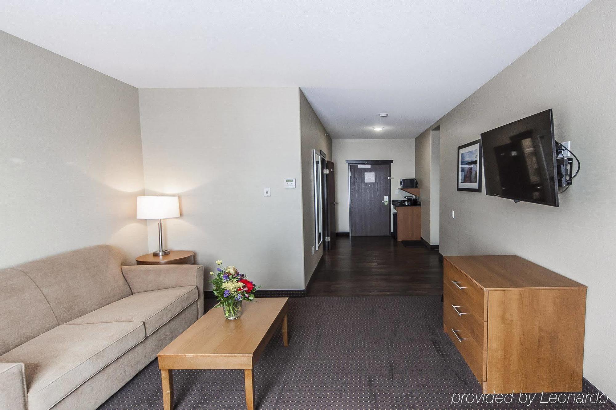 Comfort Inn & Suites Bonnyville Екстериор снимка
